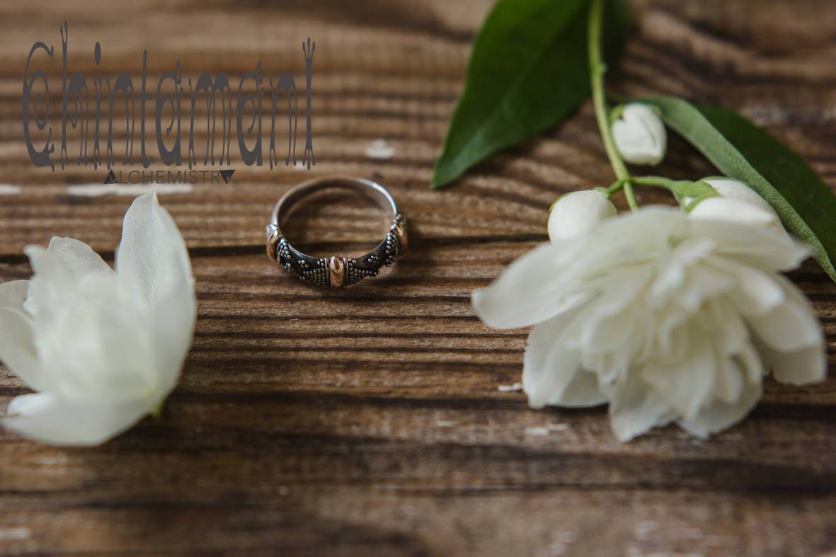 Chintamani Tribal Ring of Sterling Silver 925 & 20K Gold / Mixed Metal Textured Ring / HUAYRURO - ChintamaniAlchemi