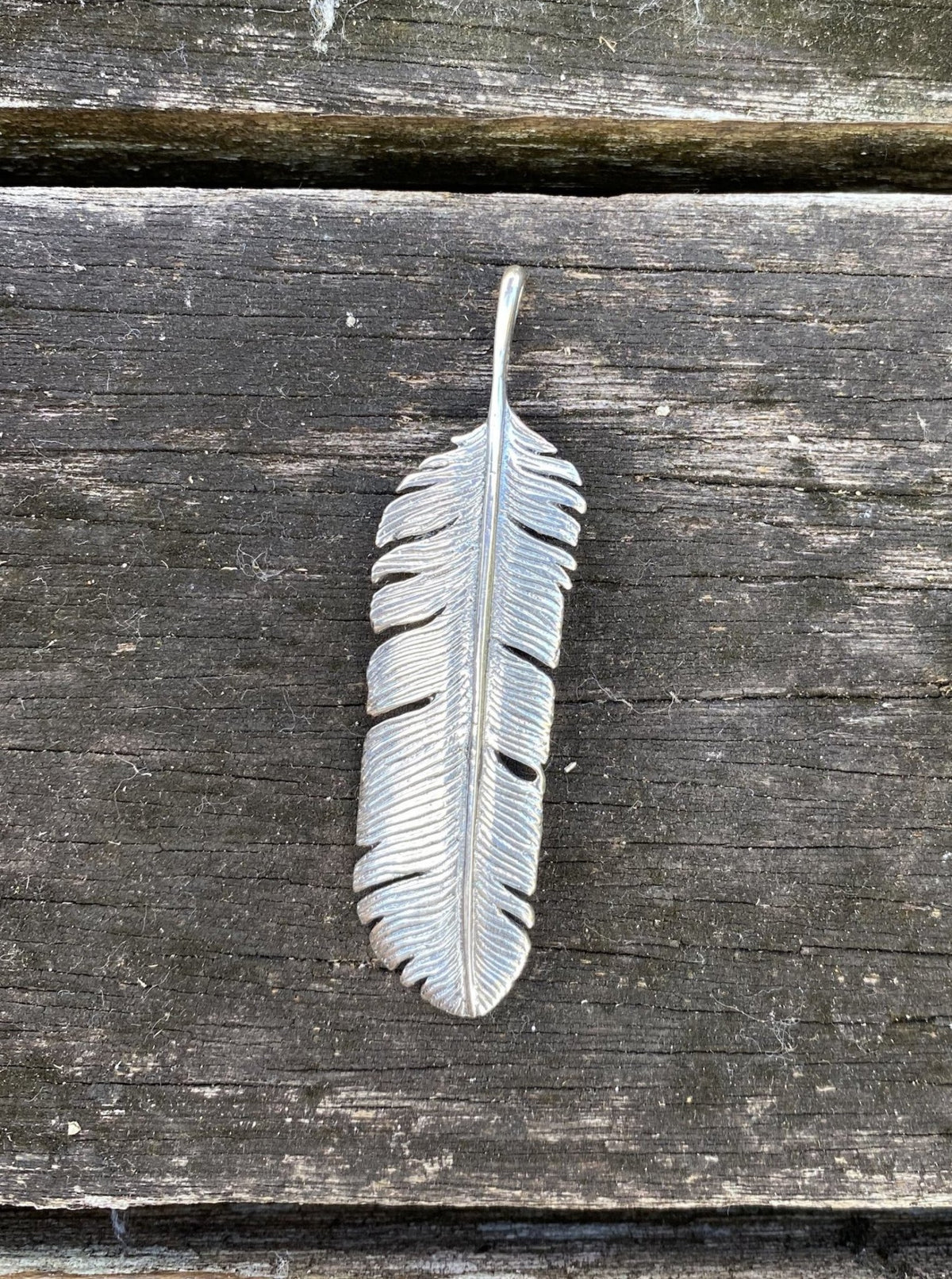 Hairy Feather Pendant / 925 Silver - ChintamaniAlchemi