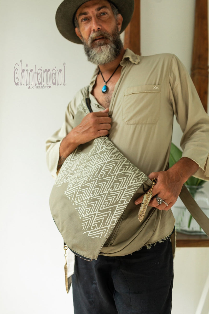 Large One Shoulder Crossbody Bag for Men / Dark Gray – ChintamaniAlchemi