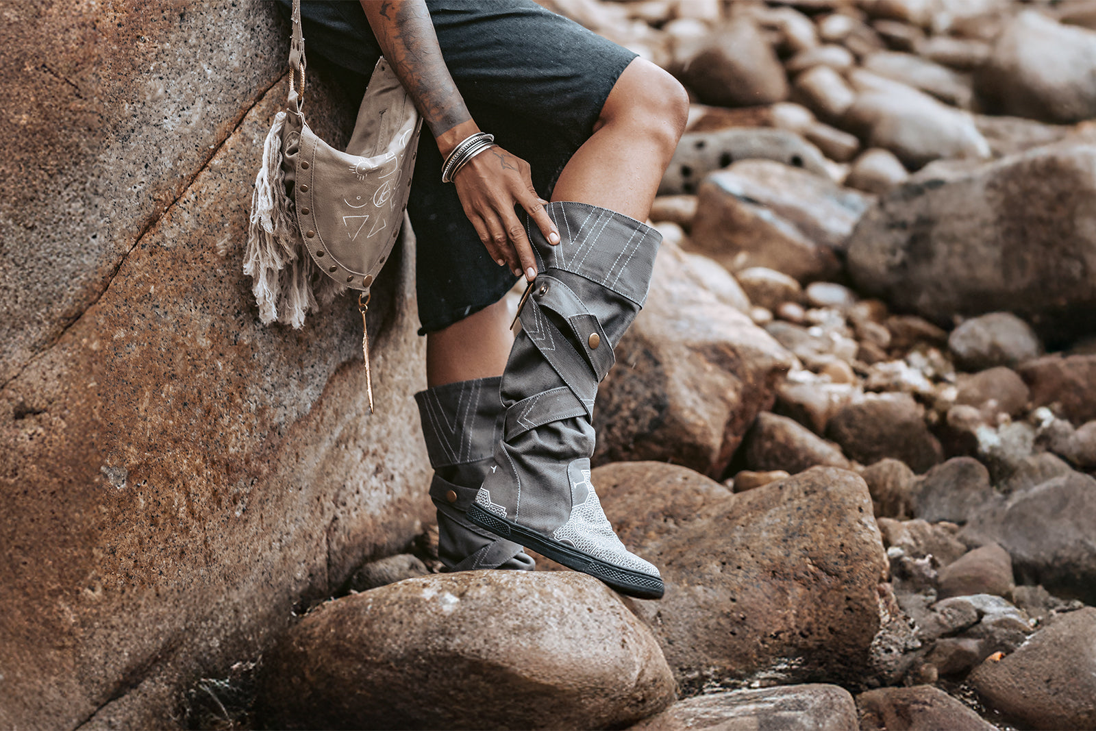 VEGAN CANVAS BOOTS | ChintamaniAlchemi