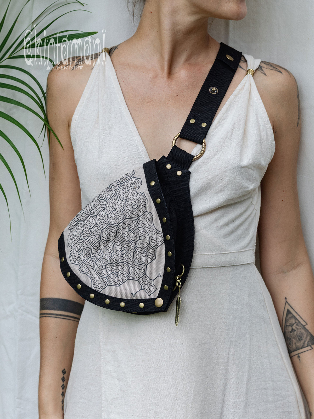 Shipibo Waist Bag / Black & Gray