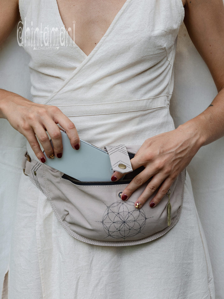Banana Waist Bag / Light Gray