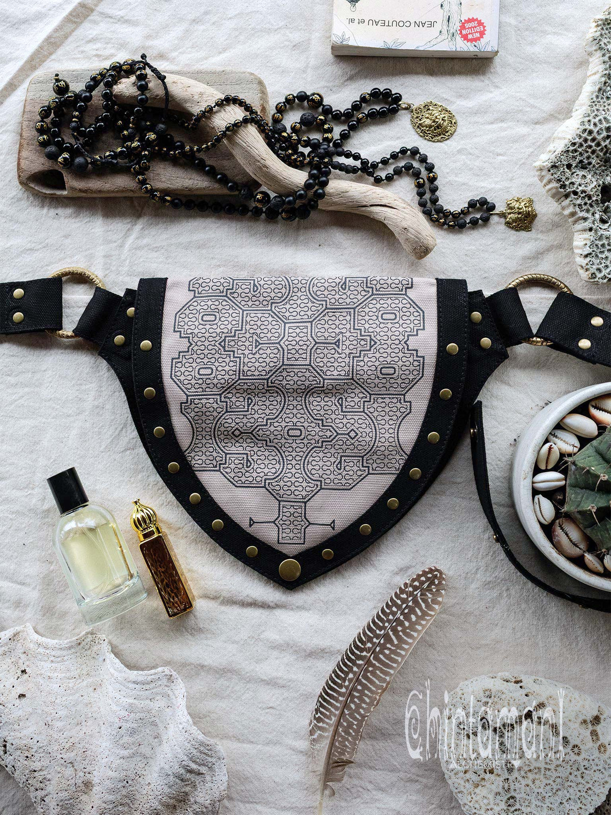 Shipibo Waist Bag / Black & Gray