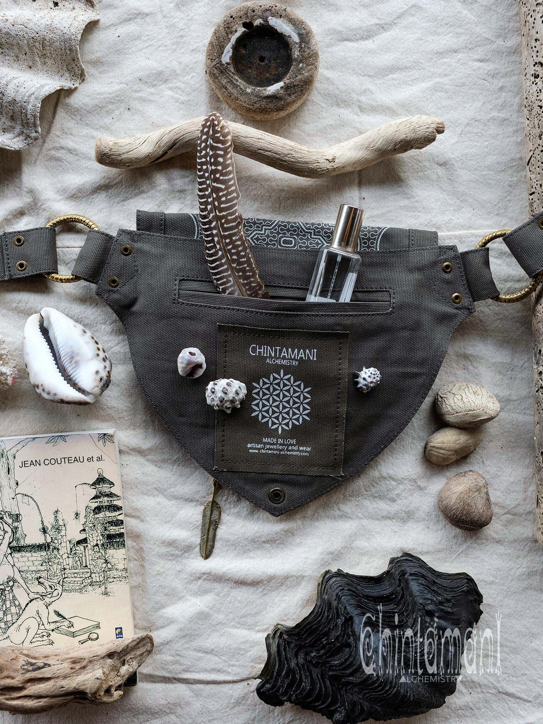 Shipibo Waist Bag / Dark Gray