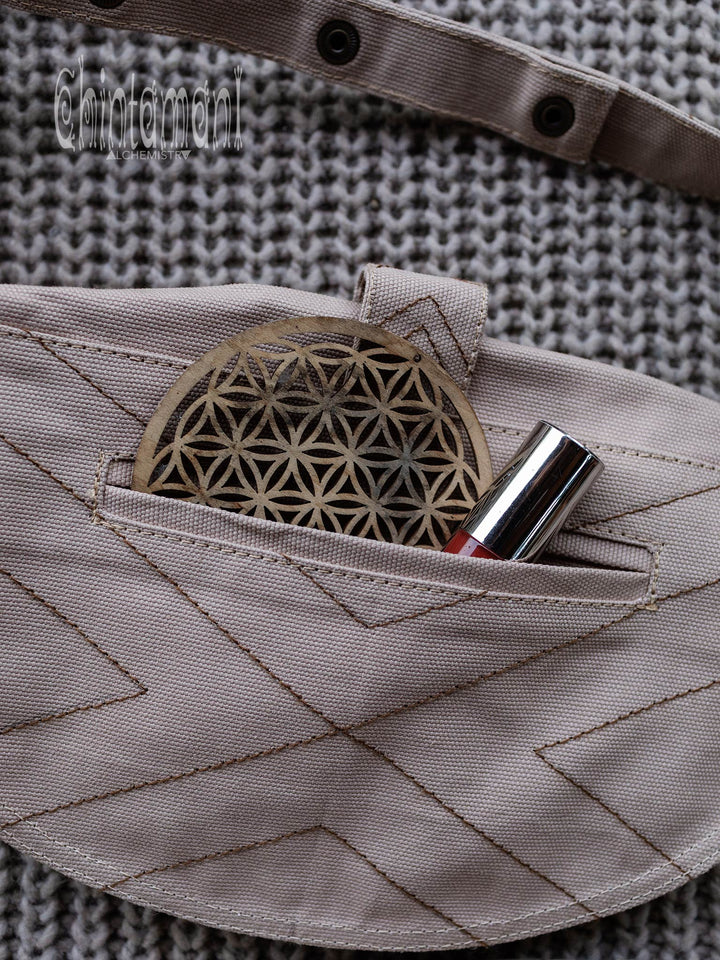 Banana Waist Bag / Beige