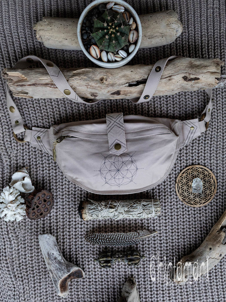 Banana Waist Bag / Light Gray