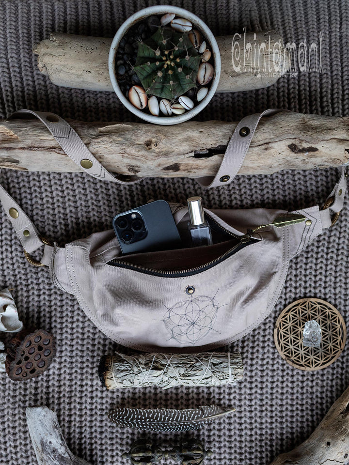 Banana Waist Bag / Light Gray