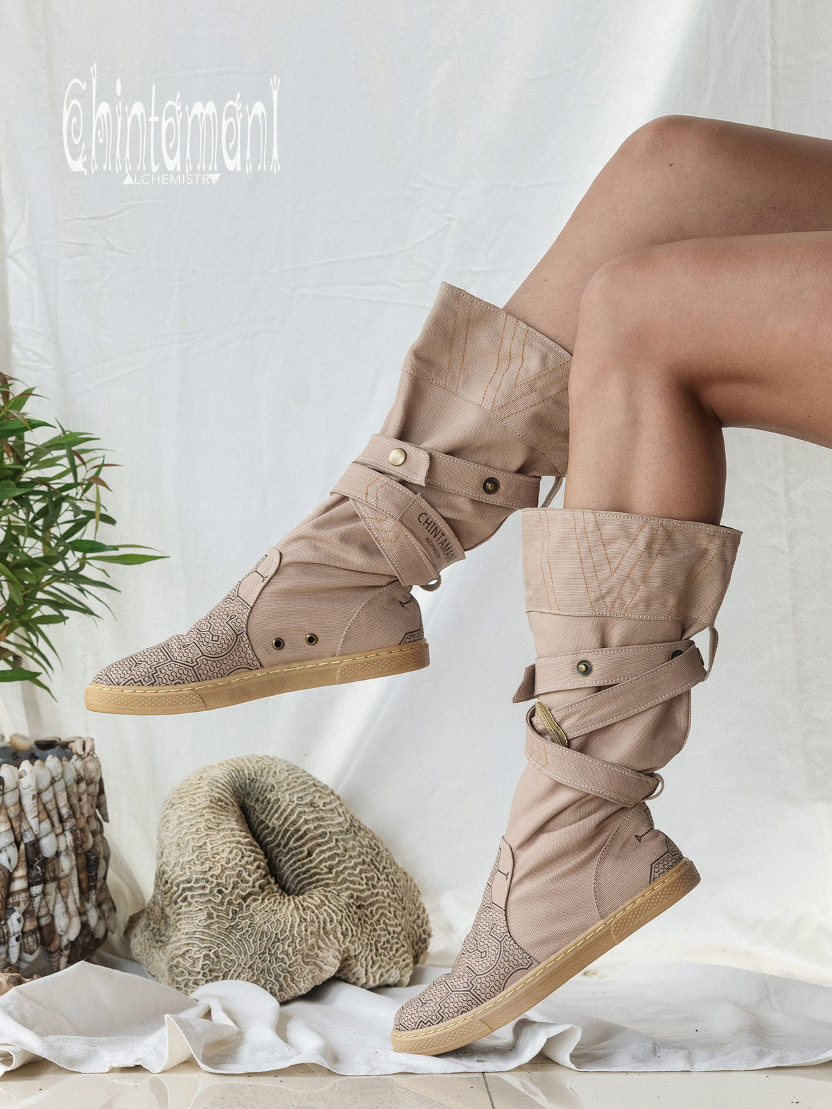 High Tribal Boots / Beige