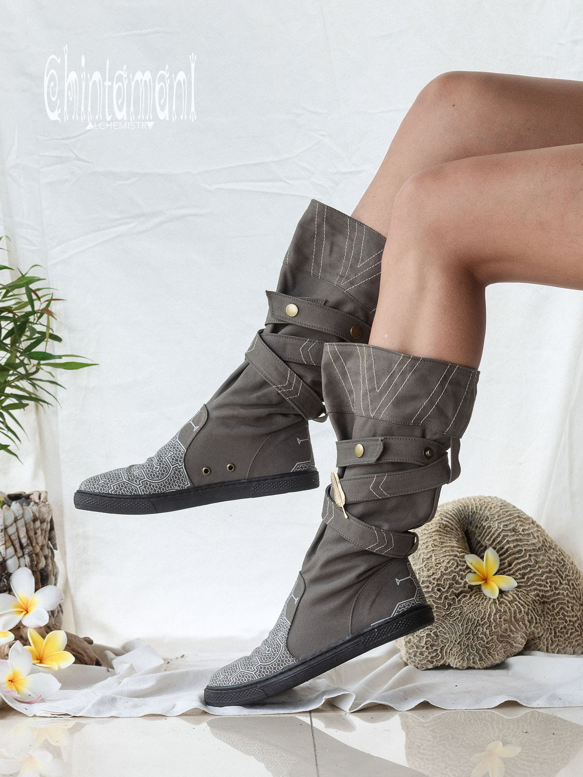 High Tribal Boots / Grey