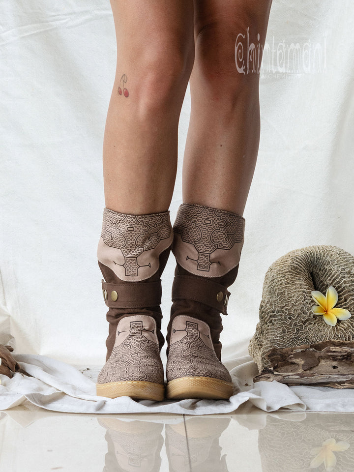 Medium Tribal Boots / Brown