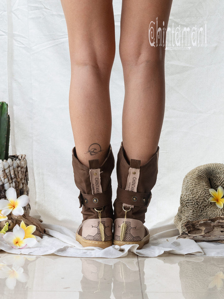 Medium Tribal Boots / Brown
