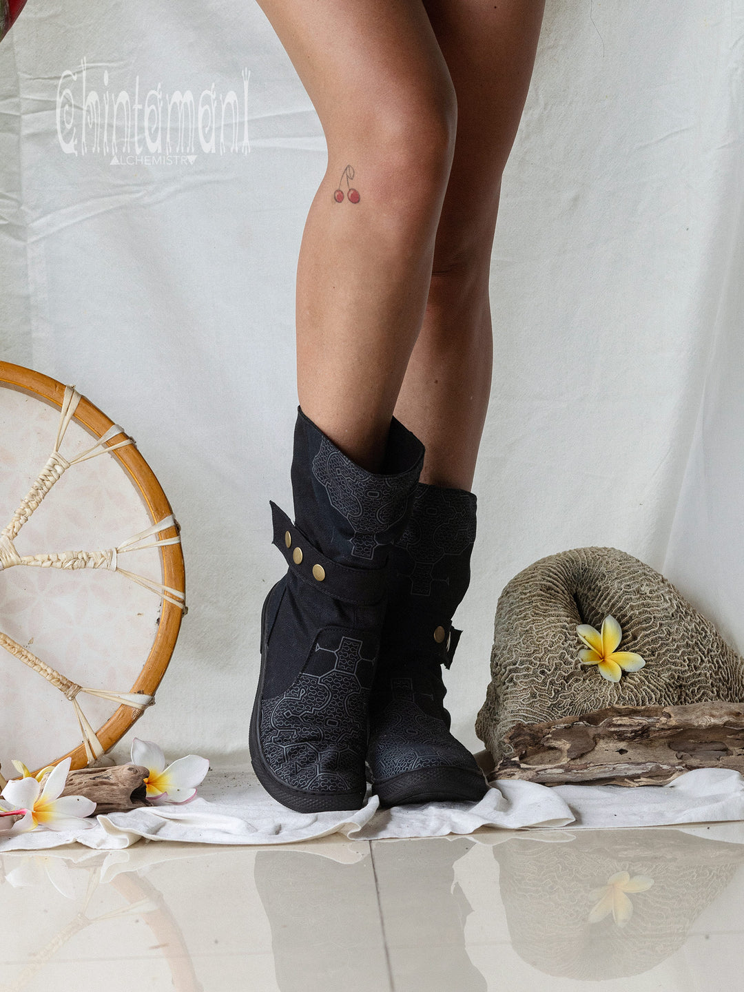 Medium Tribal Boots / Black