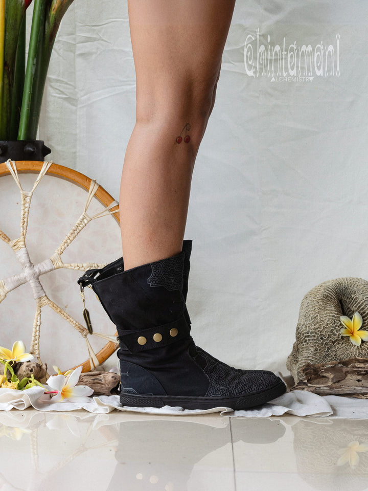 Medium Tribal Boots / Black