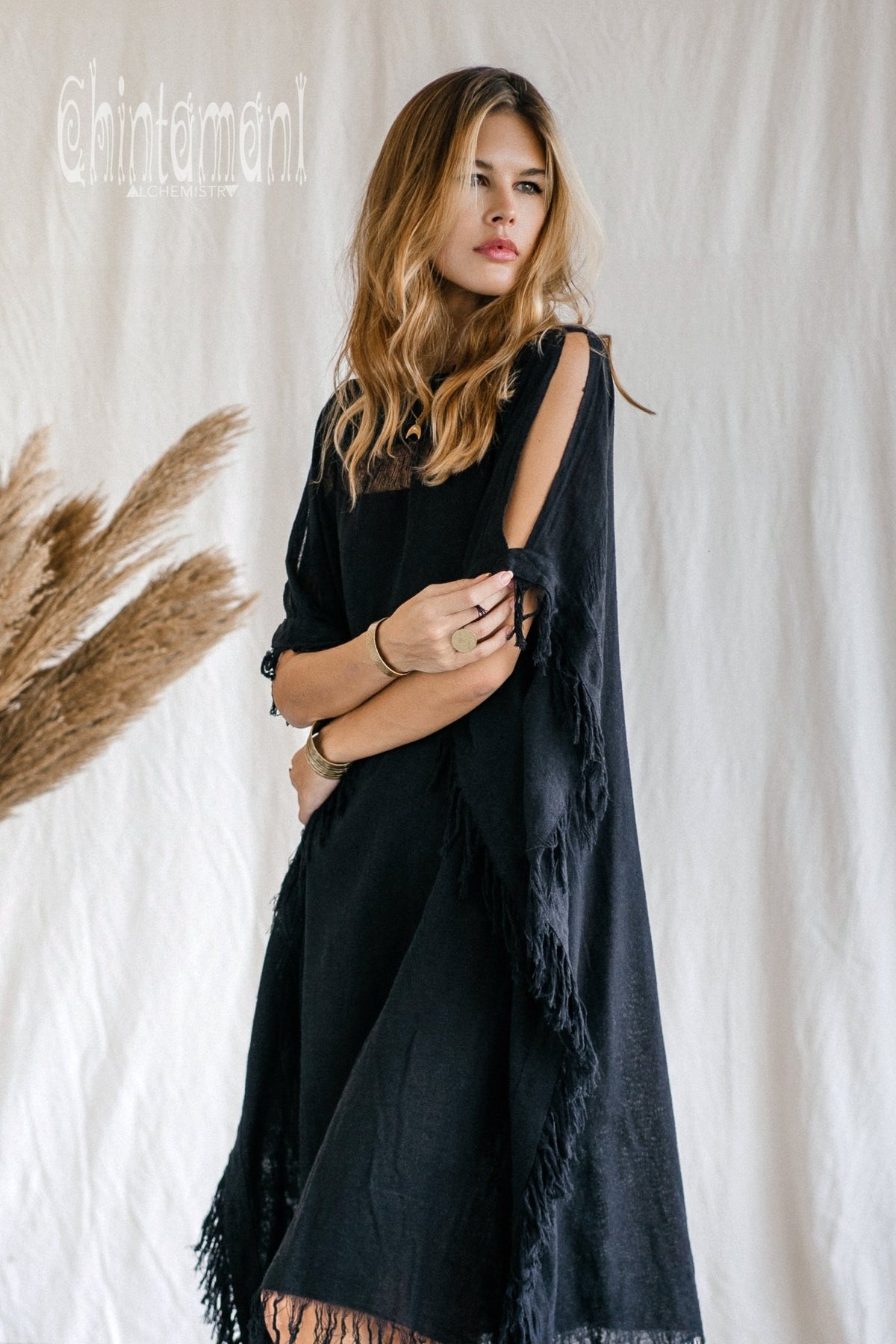 Beach Poncho Dress / Black - ChintamaniAlchemi