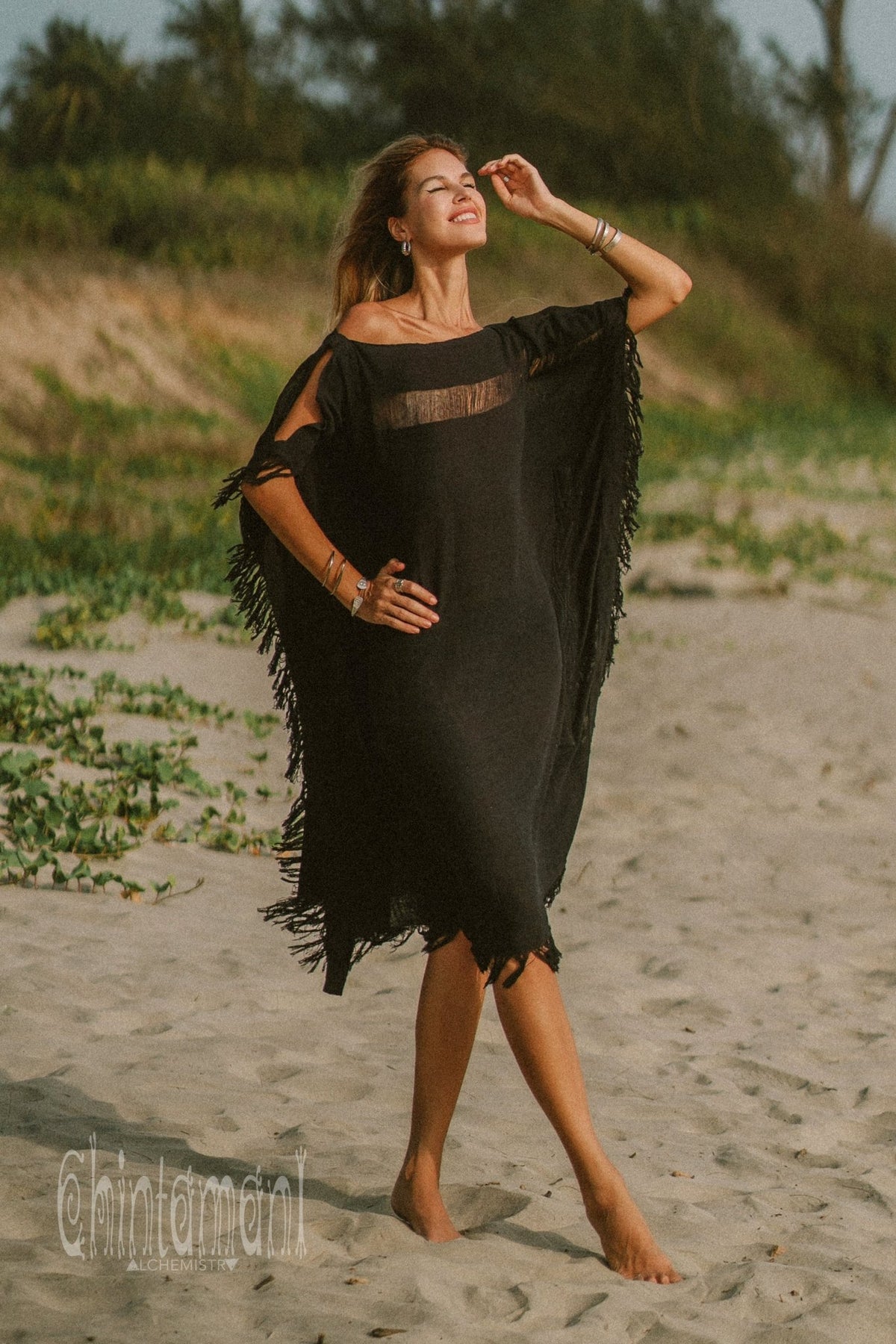 Beach Poncho Dress / Black - ChintamaniAlchemi