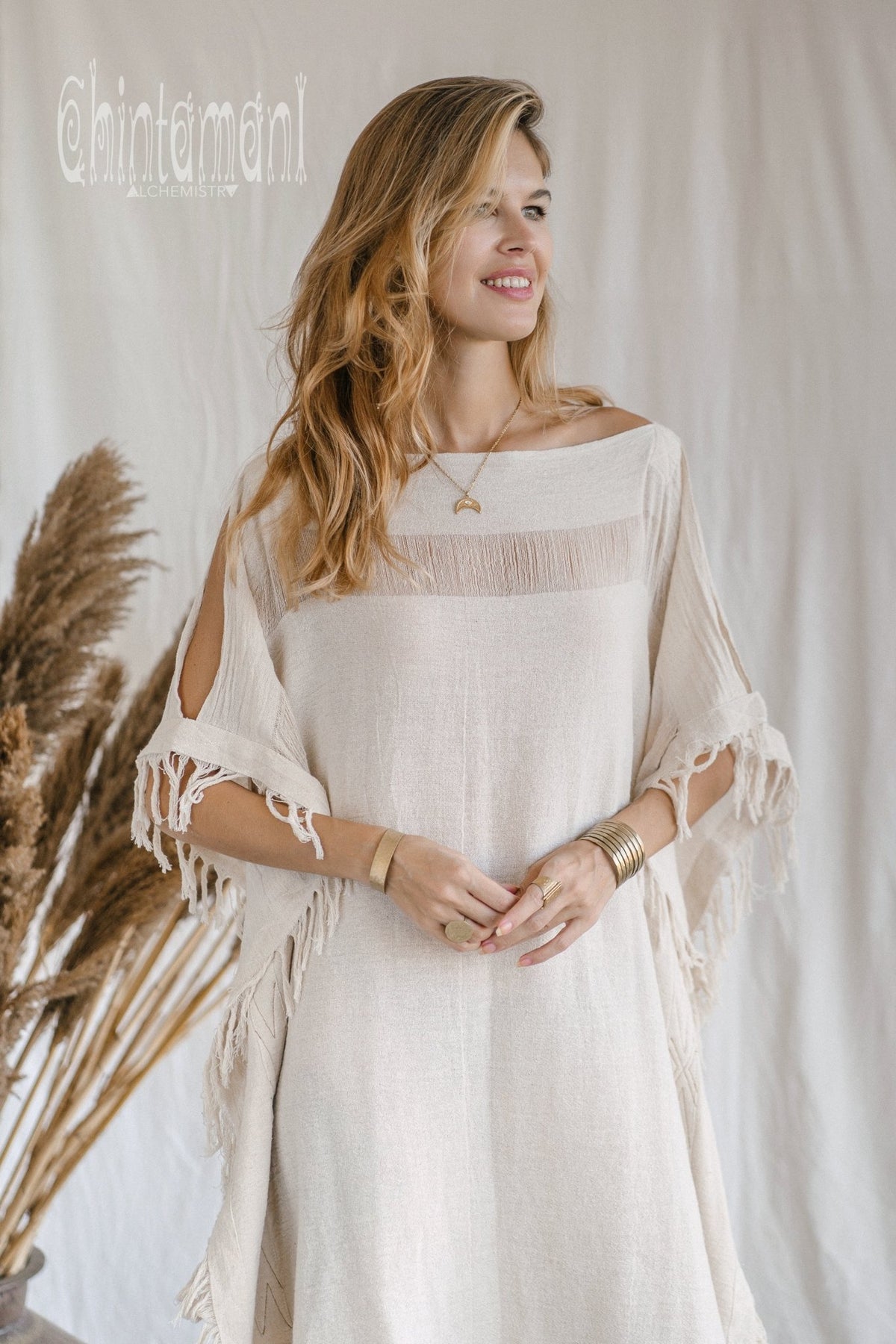 Beach Poncho Dress / Off White - ChintamaniAlchemi