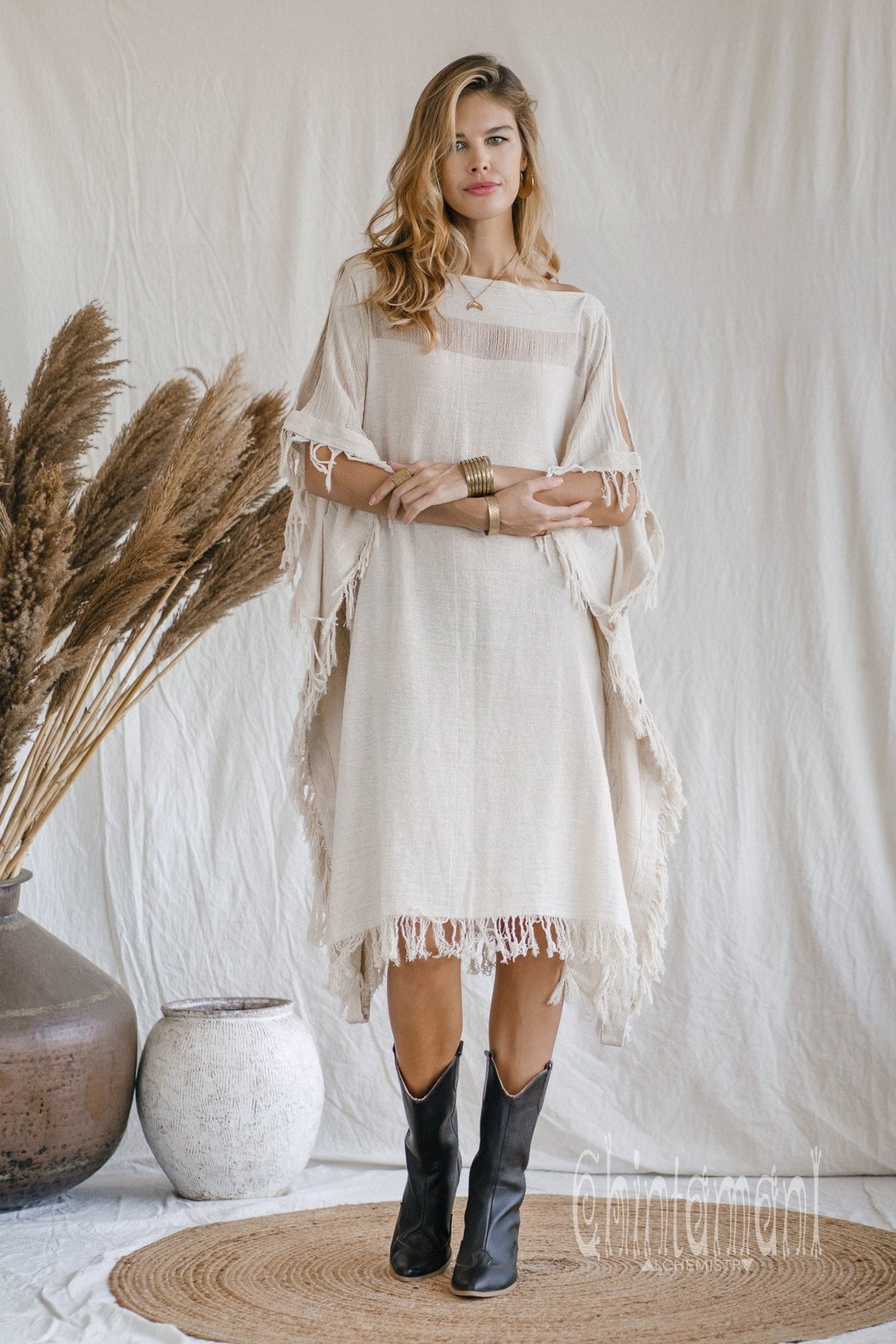 Beach Poncho Dress / Off White - ChintamaniAlchemi