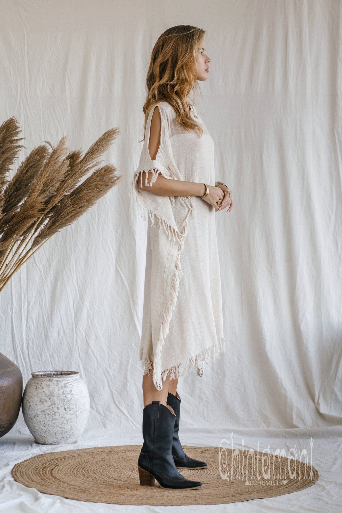 Beach Poncho Dress / Off White - ChintamaniAlchemi