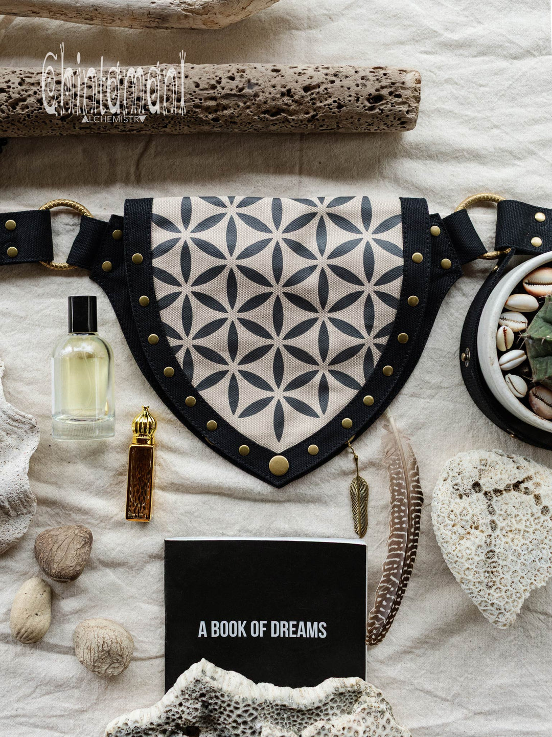 Flower Waist Bag / Black - ChintamaniAlchemi