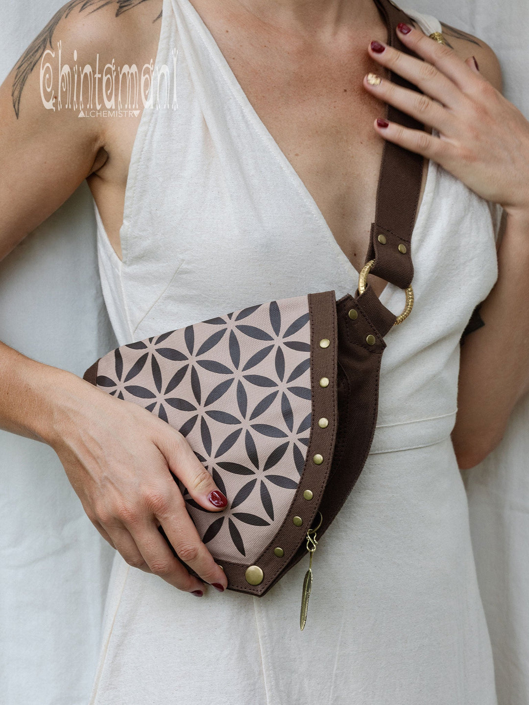 Flower Waist Bag / Brown - ChintamaniAlchemi