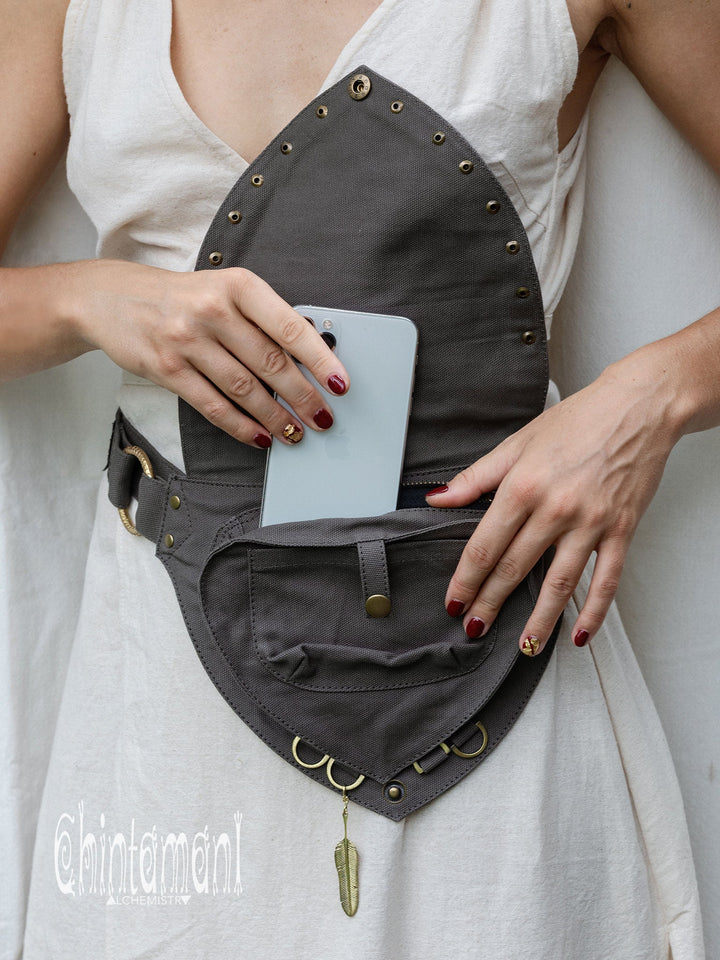 Flower Waist Bag / Grey - ChintamaniAlchemi