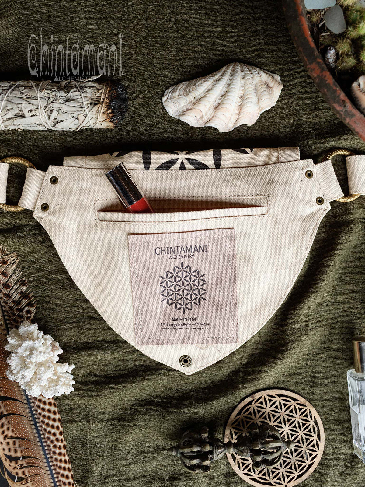 Flower Waist Bag / Off White - ChintamaniAlchemi