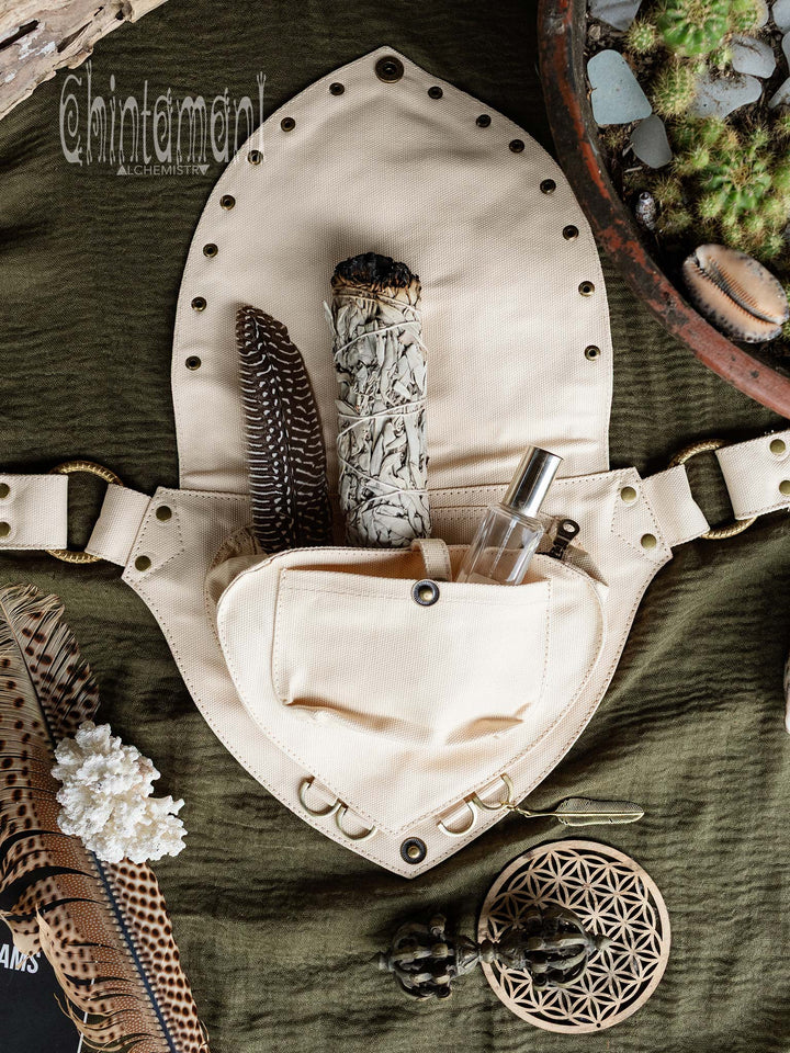 Flower Waist Bag / Off White - ChintamaniAlchemi