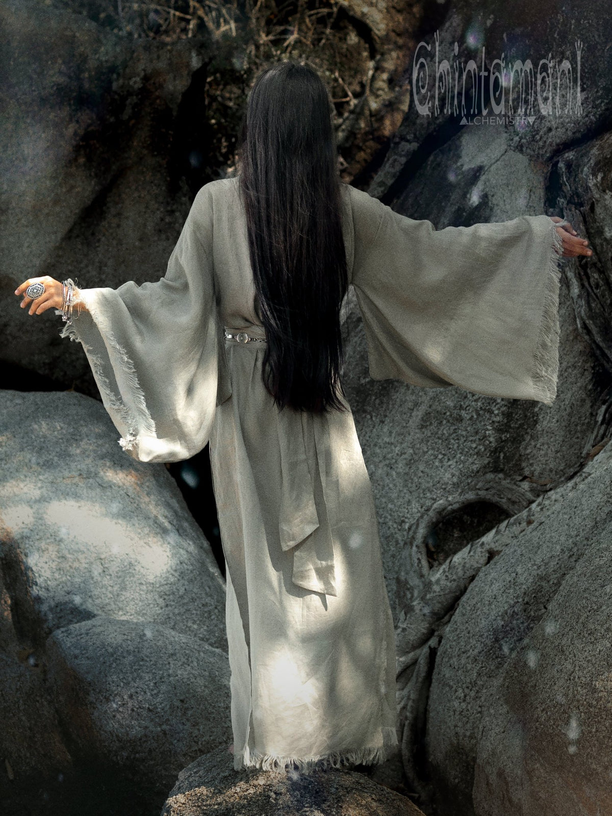 Long Linen Kimono / Sage Green - ChintamaniAlchemi