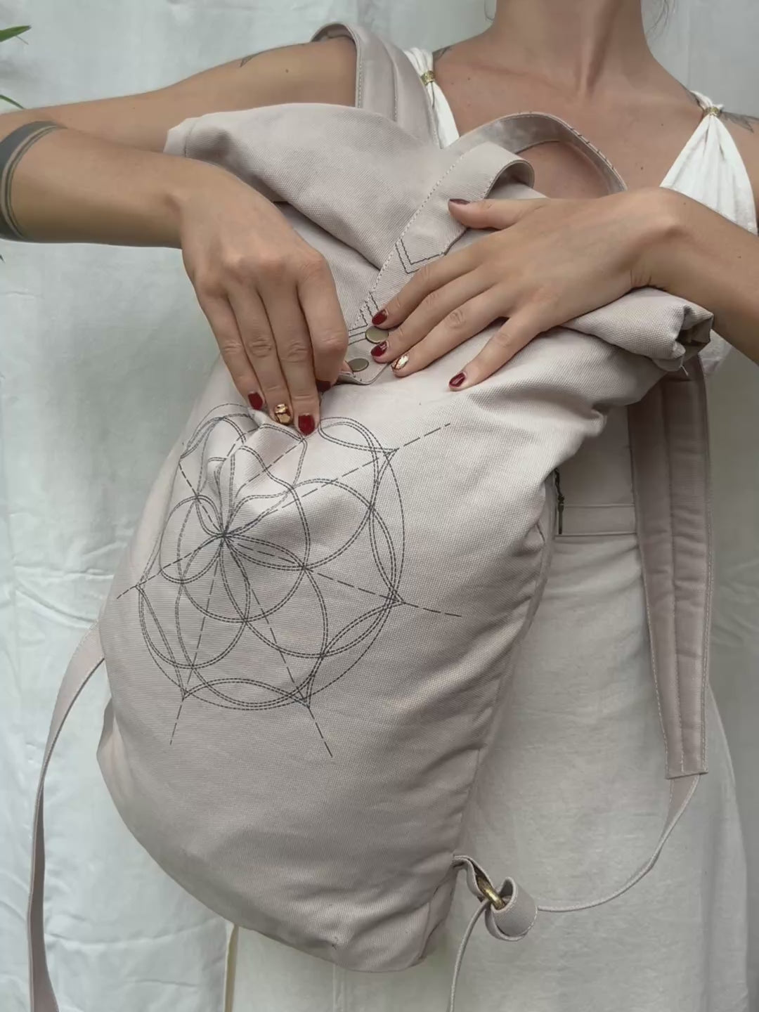 Flower RollTop Backpack / Light Gray