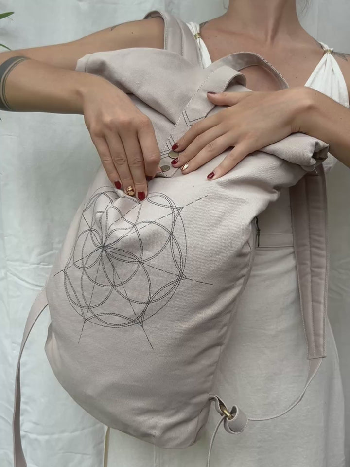 Flower RollTop Backpack / Light Gray