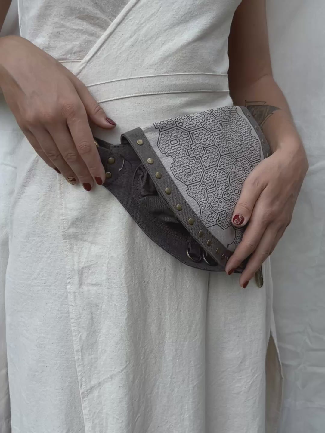 Shipibo Waist Bag / Gray