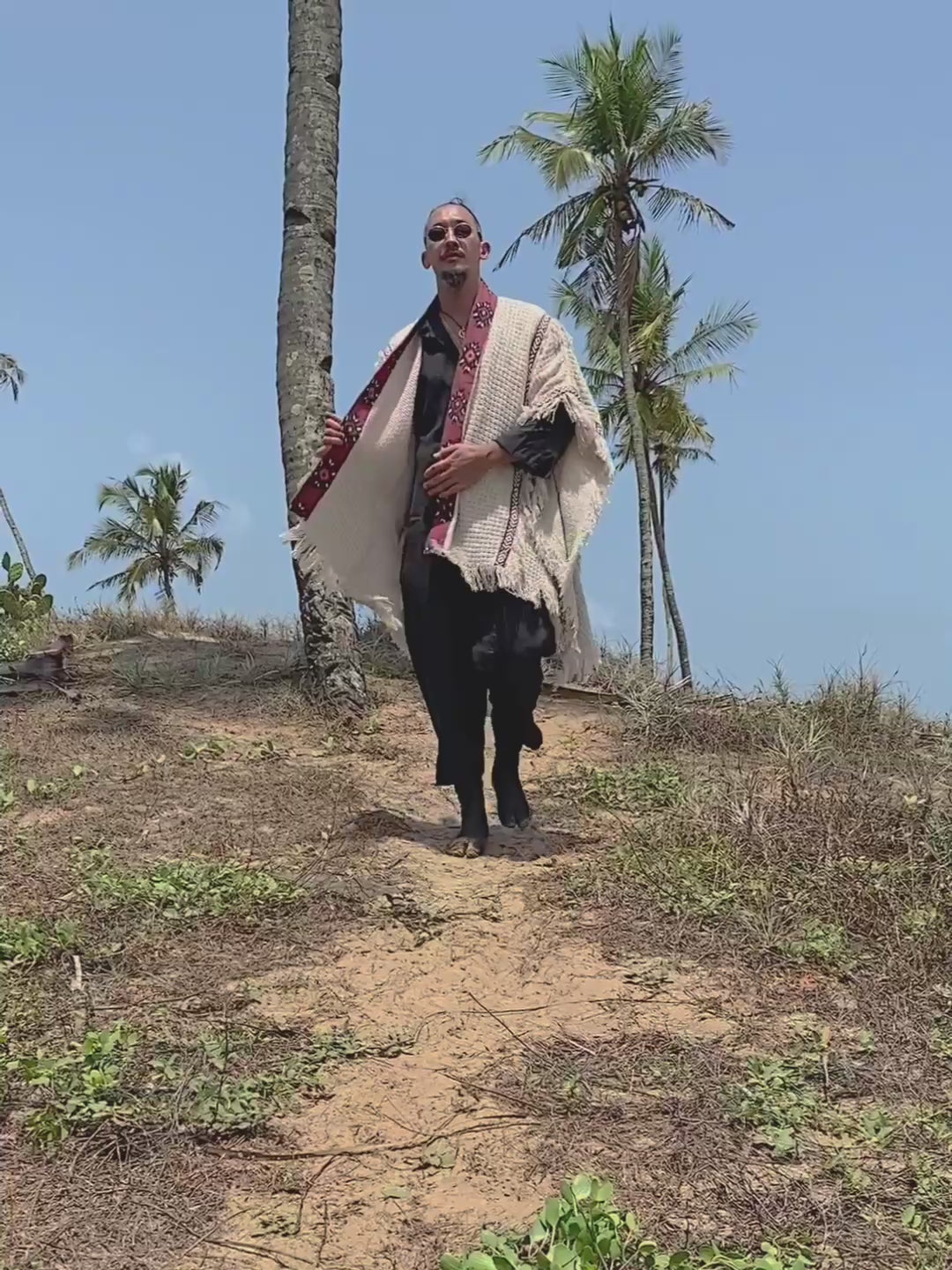 Short Berber Poncho / Hemp