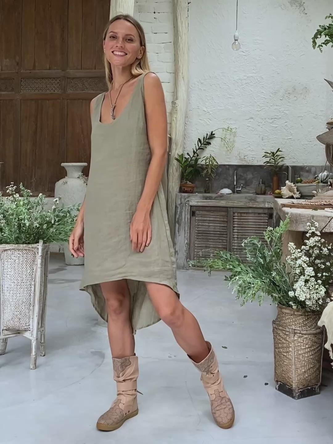 Backless Tunic Dress / Sage Green