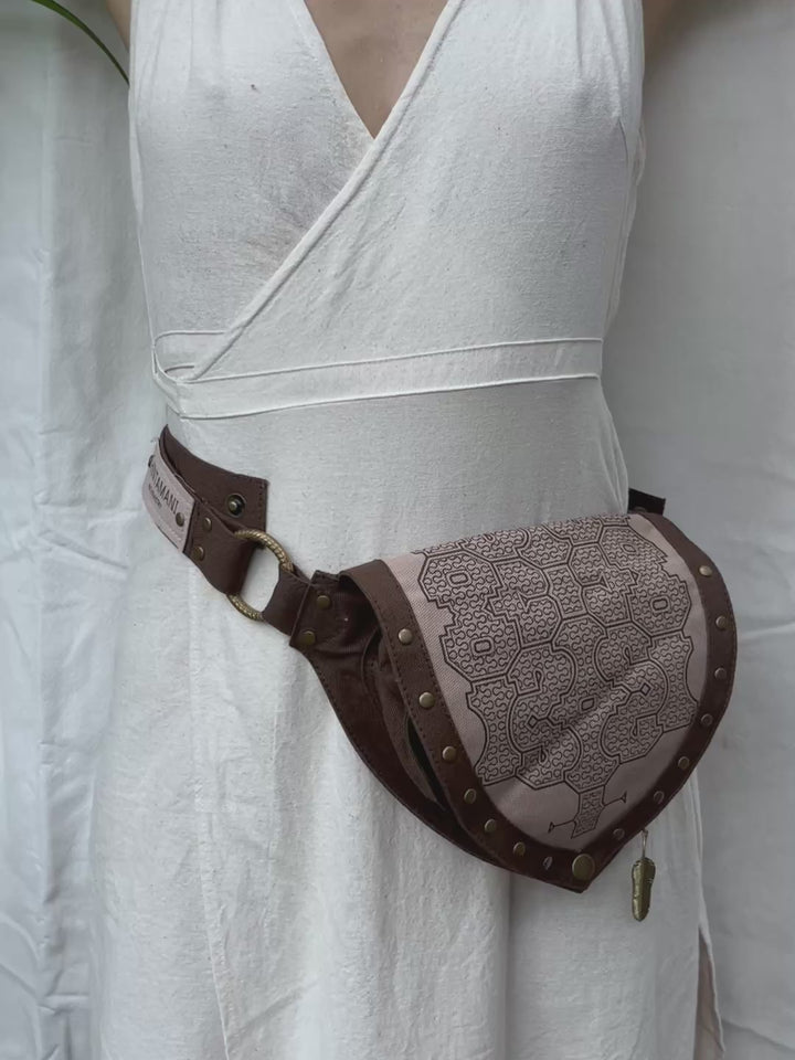 Shipibo Waist Bag / Brown