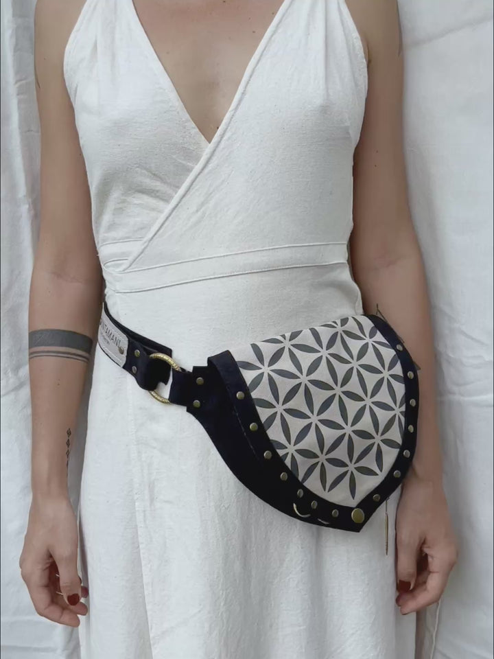Flower Waist Bag / Black
