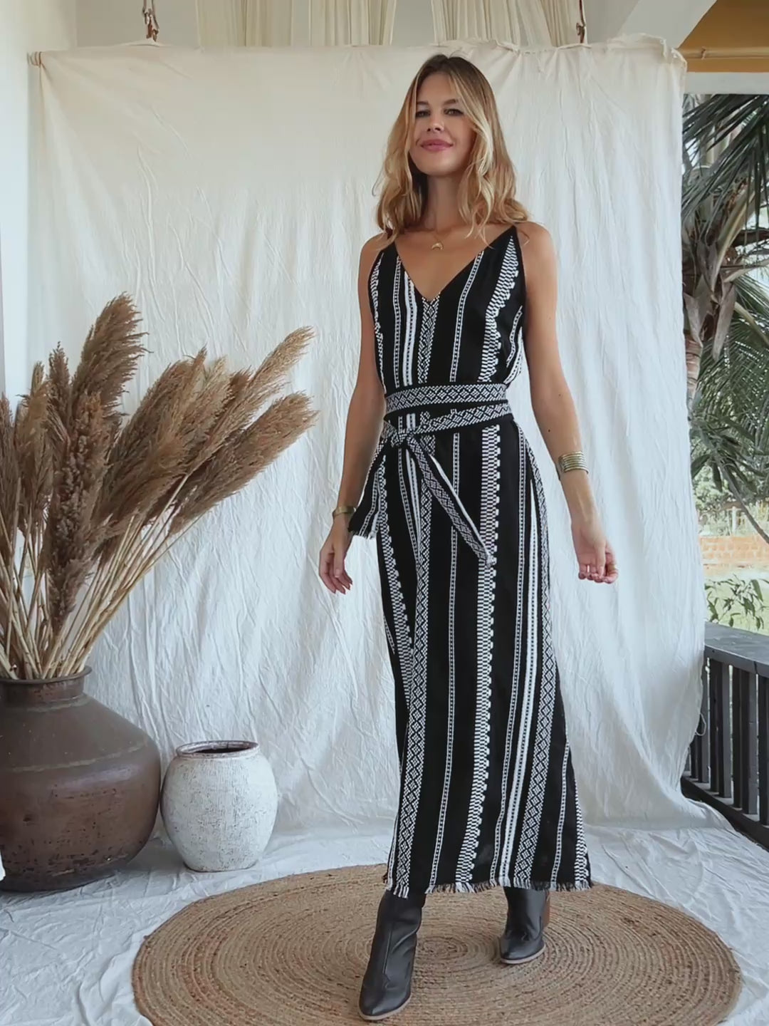 Jacquard Maxi Dress / Black & White