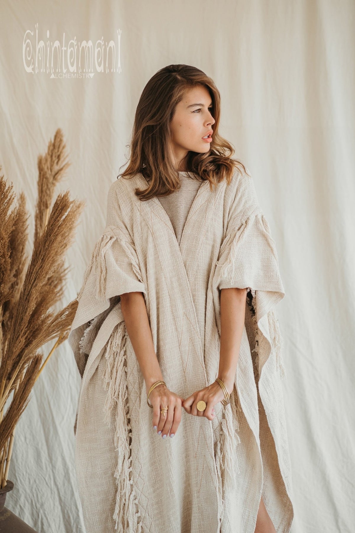 356 Open poncho with tassels / Off White - ChintamaniAlchemi