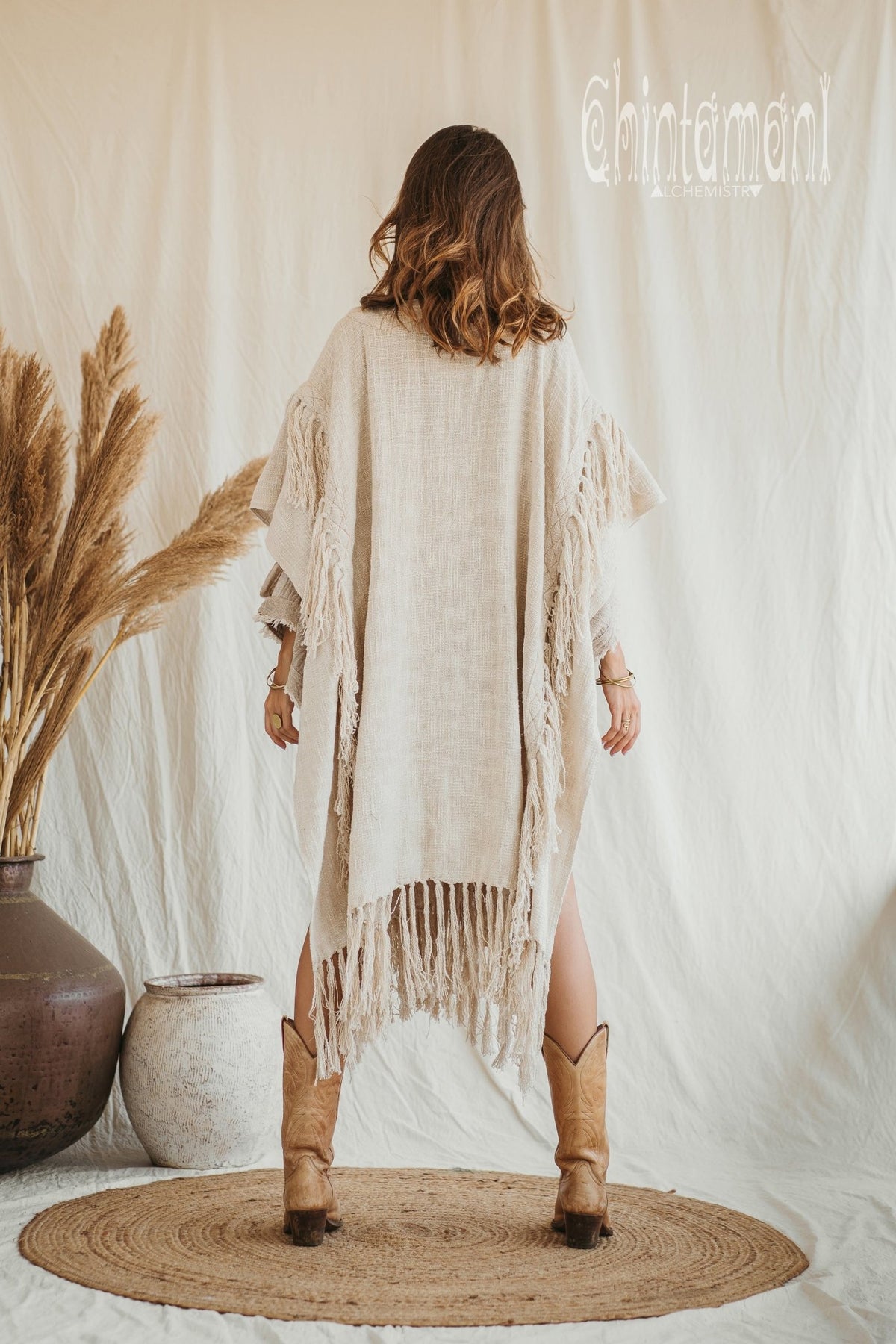 356 Open poncho with tassels / Off White - ChintamaniAlchemi