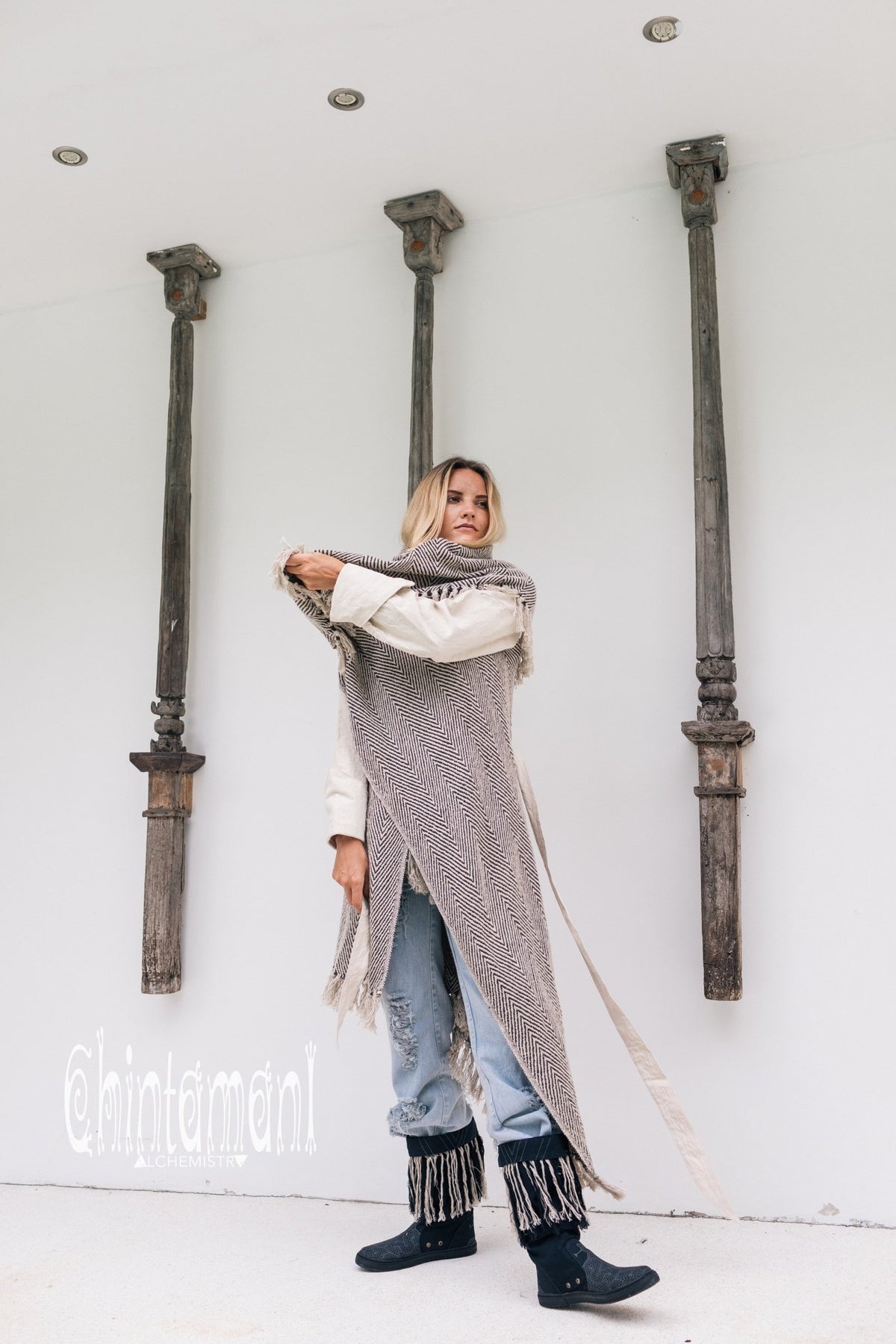 Blanket Coat for Women ∆ One Size Boho Cardigan Duster / Black &amp; White - ChintamaniAlchemi