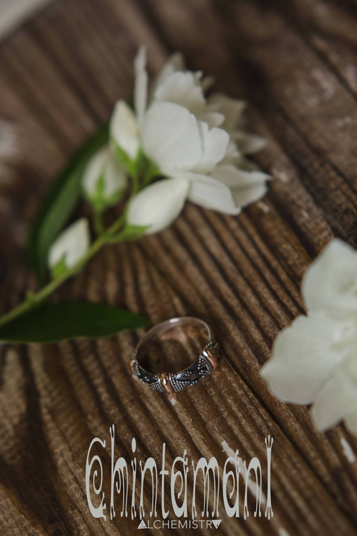 Chintamani Tribal Ring of Sterling Silver 925 &amp; 20K Gold / Mixed Metal Textured Ring / HUAYRURO - ChintamaniAlchemi