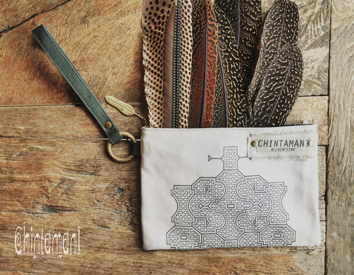 Clutch Wallet with Shipibo Print / Cotton Canvas - ChintamaniAlchemi