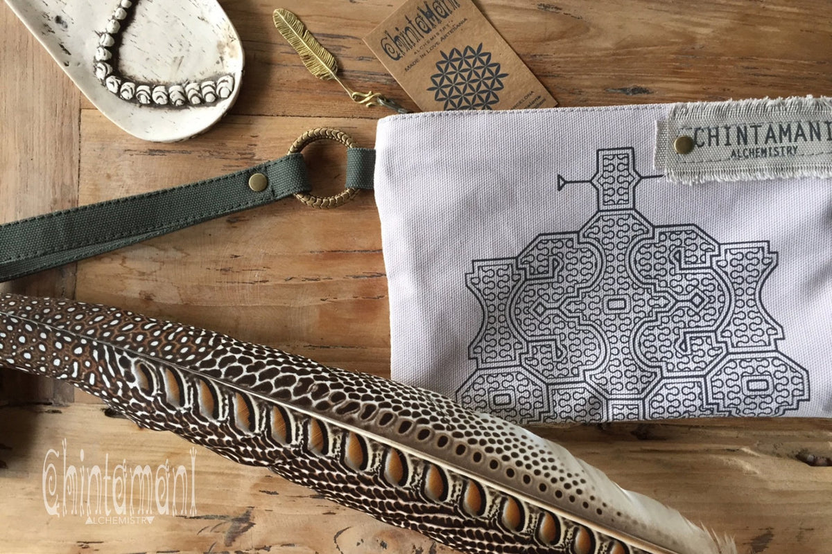 Clutch Wallet with Shipibo Print / Cotton Canvas - ChintamaniAlchemi