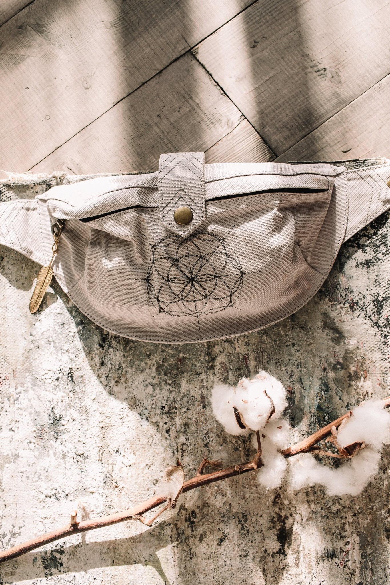 Cotton Canvas Banana Fanny Pack / Waist Bum Bag with Flower of Life Pa –  ChintamaniAlchemi