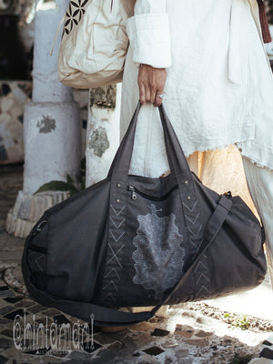 Large Cotton Canvas Travel Duffle Bag / Gym Bag / Shipibo / Dark Grey - ChintamaniAlchemi