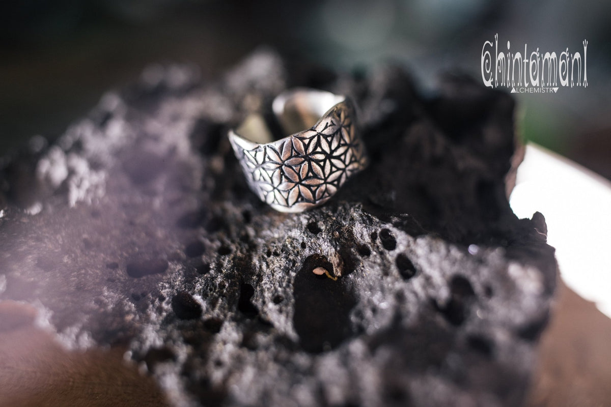 LIFE POWER Massive Silver Ring ∆ Wide Band Ring wth Flower of Life Sacred Geometry Pattern - ChintamaniAlchemi