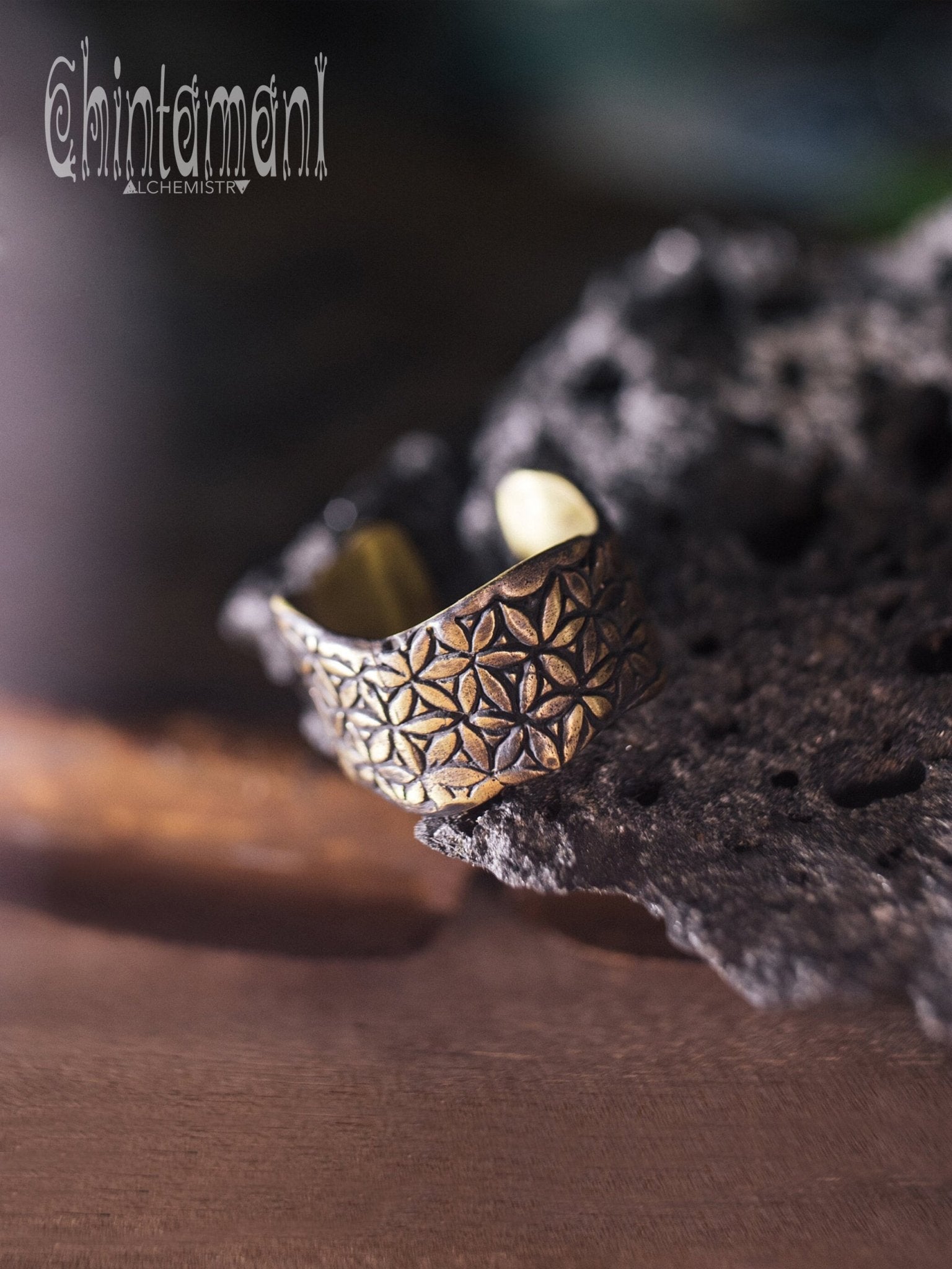 LIFE POWER Ring / Flower of Life / Brass - ChintamaniAlchemi