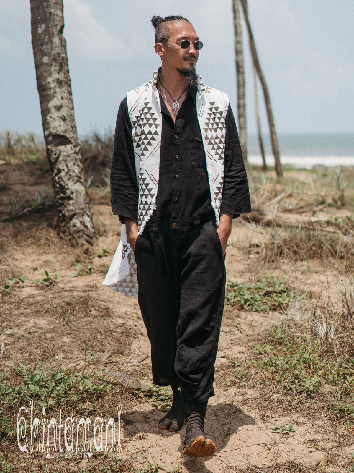 Mens Vest Jacket / Black &amp; White - ChintamaniAlchemi