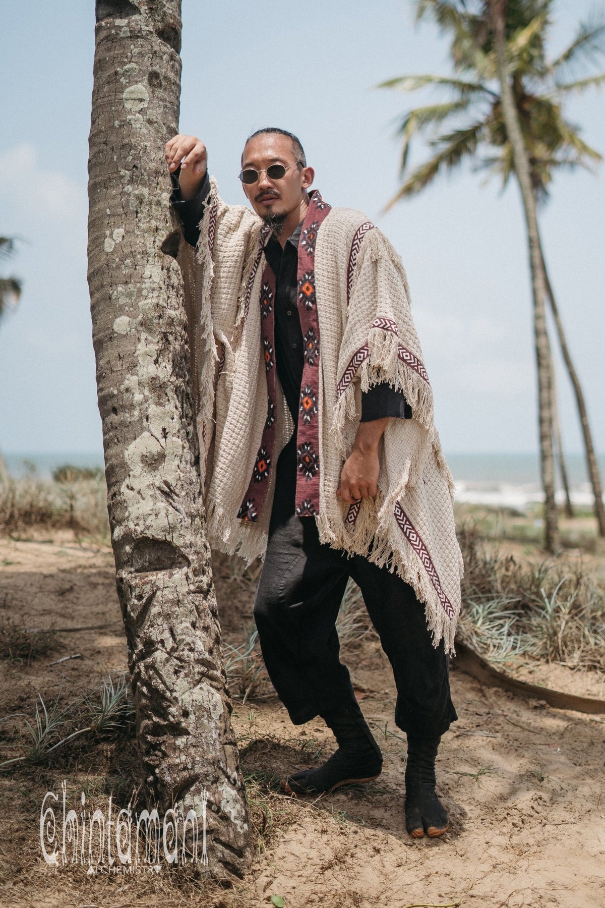 Short Berber Poncho for Men / Hemp - ChintamaniAlchemi