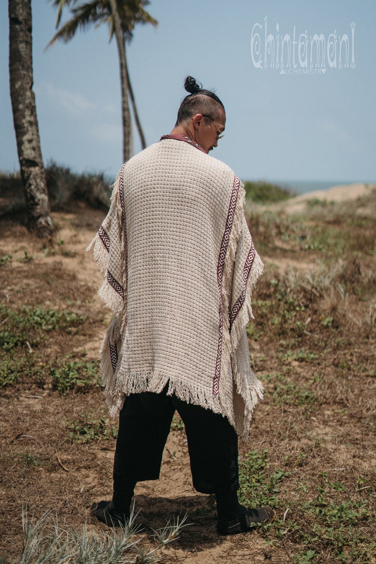 Short Berber Poncho for Men / Hemp - ChintamaniAlchemi