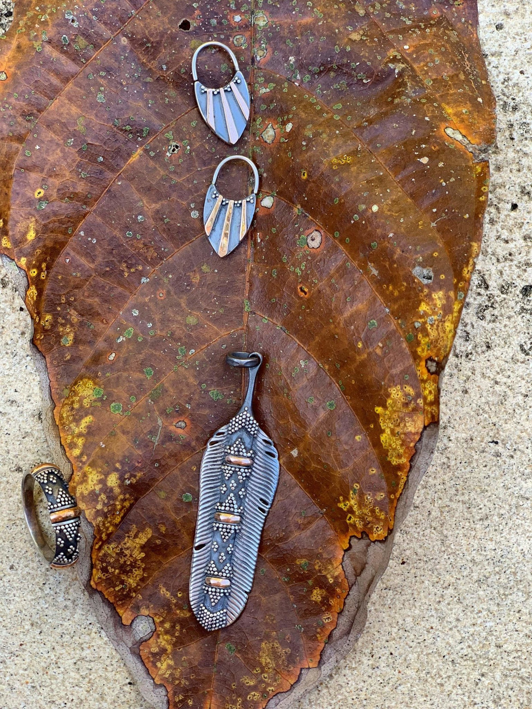 Silver & Gold Unique Bird Feather Pendant 925 Sterling Silver & 20K Gold / HUAYRURO - ChintamaniAlchemi